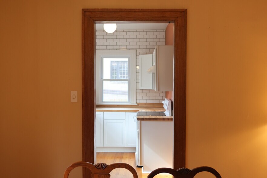Dining room to kitchen - 711 W Ohio St