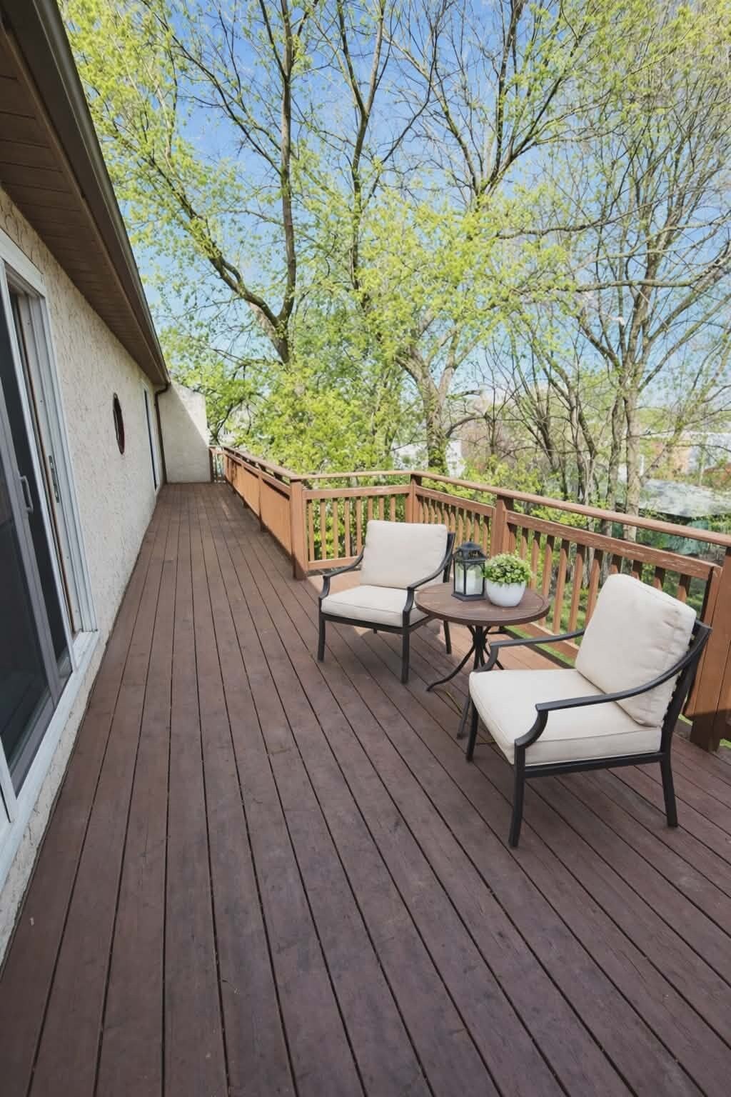 Building Photo - 265 Stevens St W