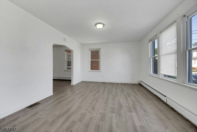 Building Photo - 58 Floyd Ave
