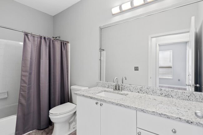 Second Bathroom - 10 Perimeter Summit Blvd NE