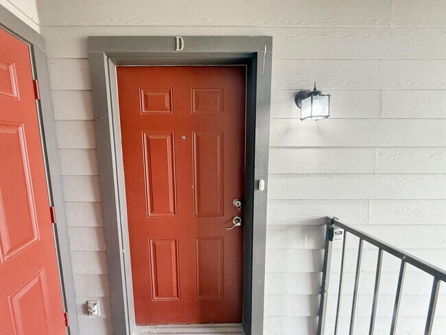 Building Photo - Delightful 3-Bedroom Retreat with Inviting...
