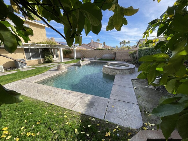 Building Photo - 79289 Paseo Del Rey