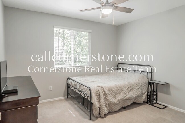 Building Photo - 5251 Lone Star Pl