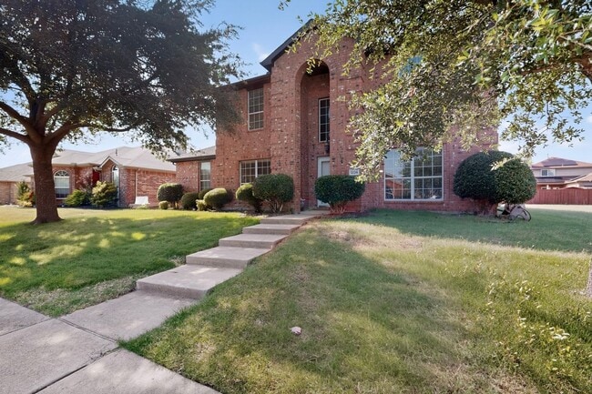 Building Photo - Spacious 4-Bedroom Home with Bonus Room and Large Backyard in Caruth Lake