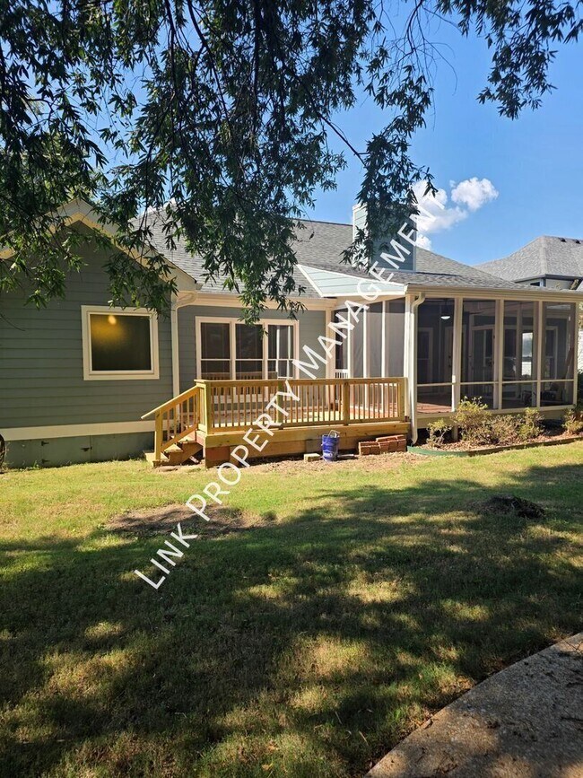 Building Photo - 6710 W Point Dr