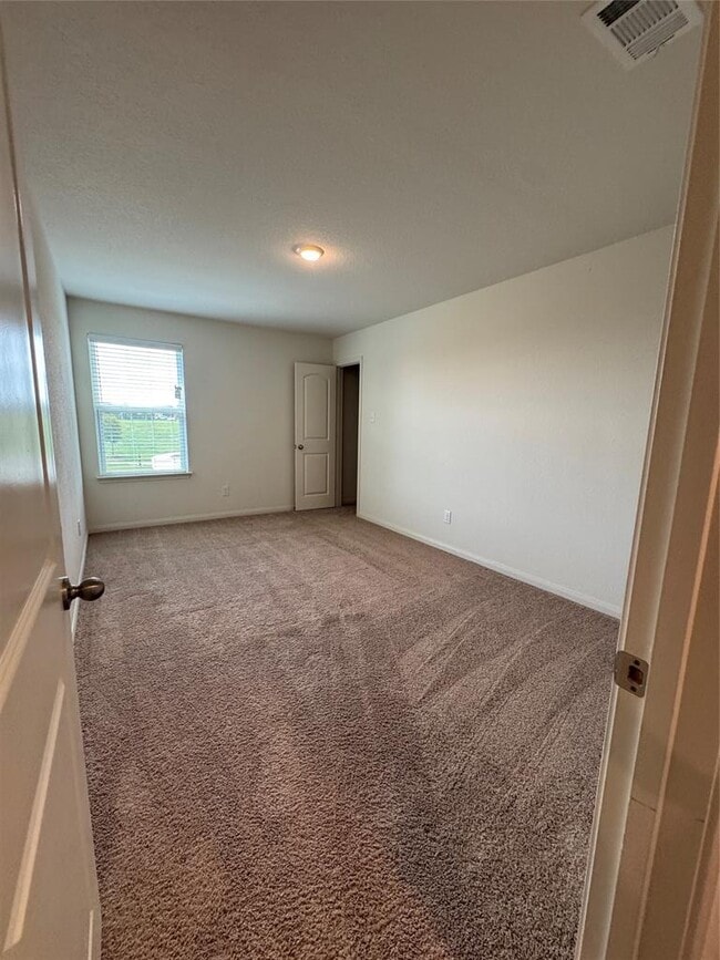 Building Photo - 18641 Quiet Range Dr