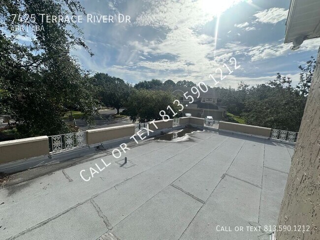 Building Photo - 7425 Terrace River Dr
