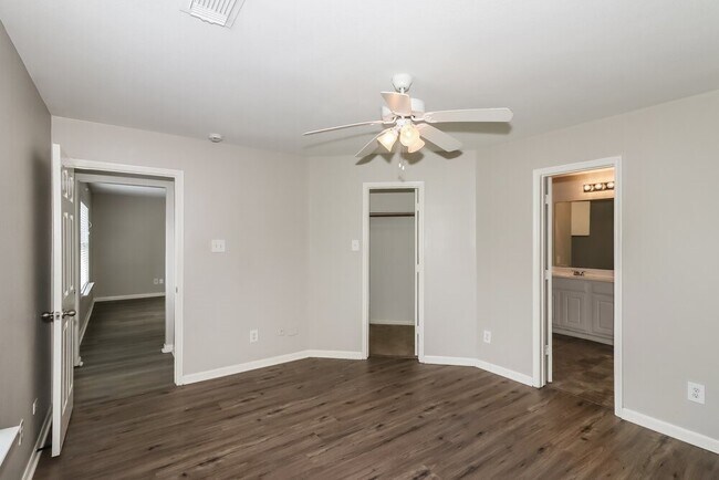 Building Photo - 6919 Garnet Trail Ln