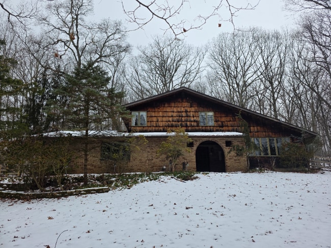 Building Photo - 197 Winchester Dr