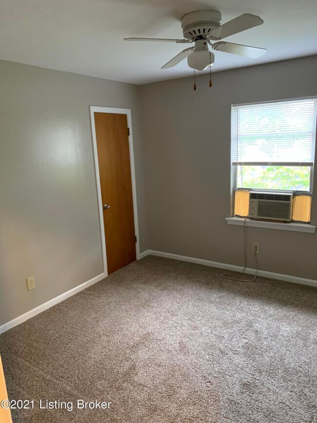 Building Photo - 2624 Longview Ave