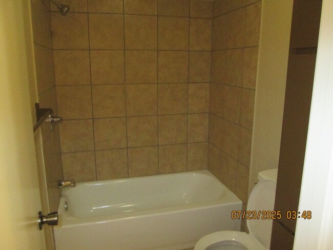 Building Photo - 1315 Belvon Pl