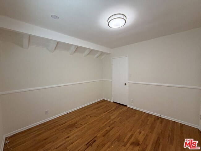 Building Photo - 4850 Excelente Dr