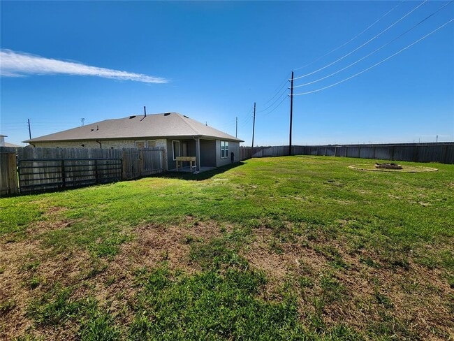 Building Photo - 14503 Rain Tree Dr