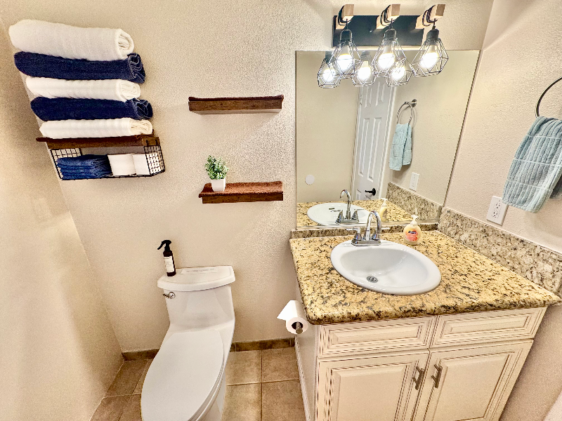 Building Photo - 5333 Longridge Ave