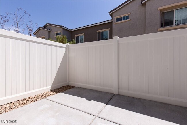 Building Photo - 4536 Lafontaine Ct