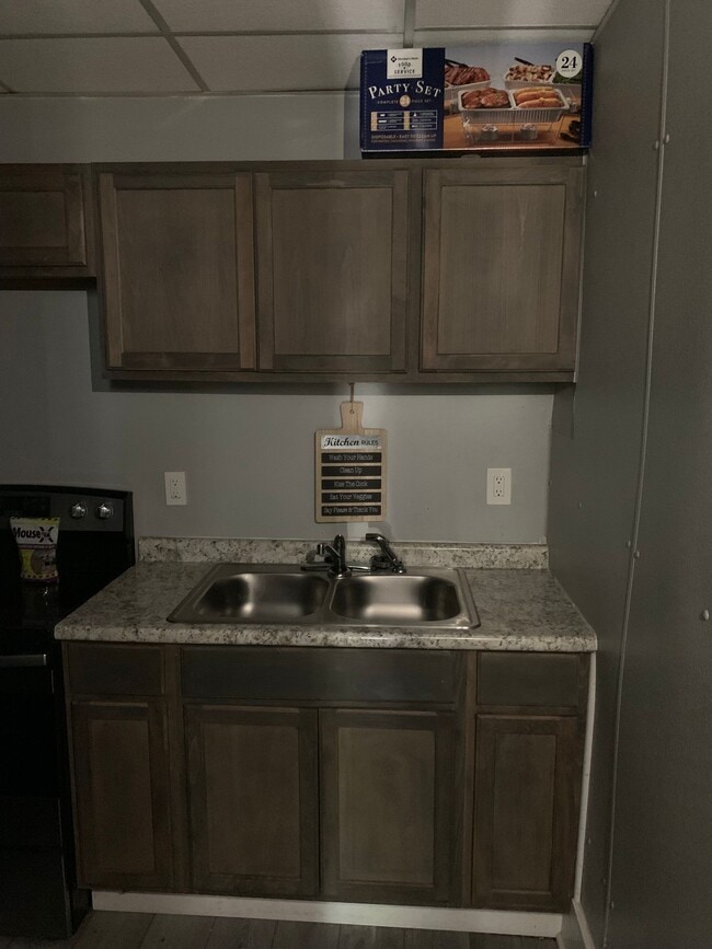 Building Photo - 1711 Pulte St