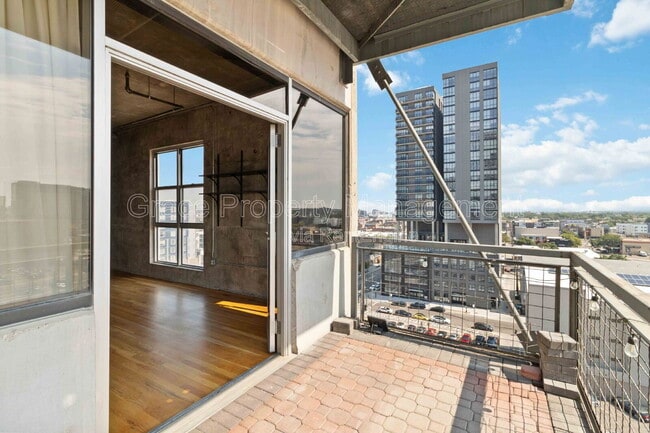 Building Photo - 2020 Arapahoe St