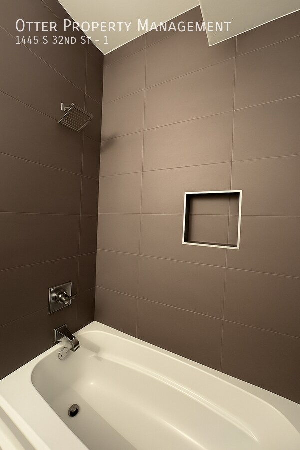 Building Photo - 1445 S 32nd St