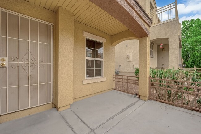Building Photo - 7470 Margollini St