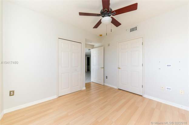 Building Photo - 3500 Coral Wy