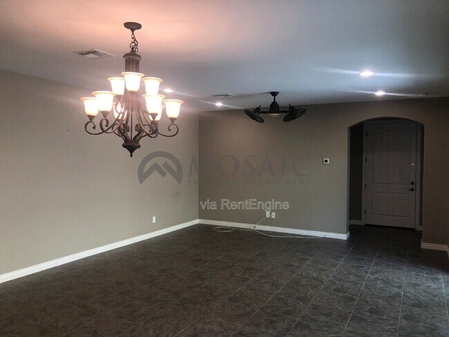 Building Photo - 3717 E Galveston St