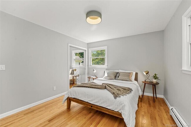 Building Photo - 50 Catoonah St