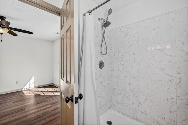 Building Photo - 177 Kelly Cir