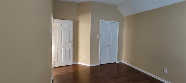 Building Photo - 6800 Burr Oak Dr