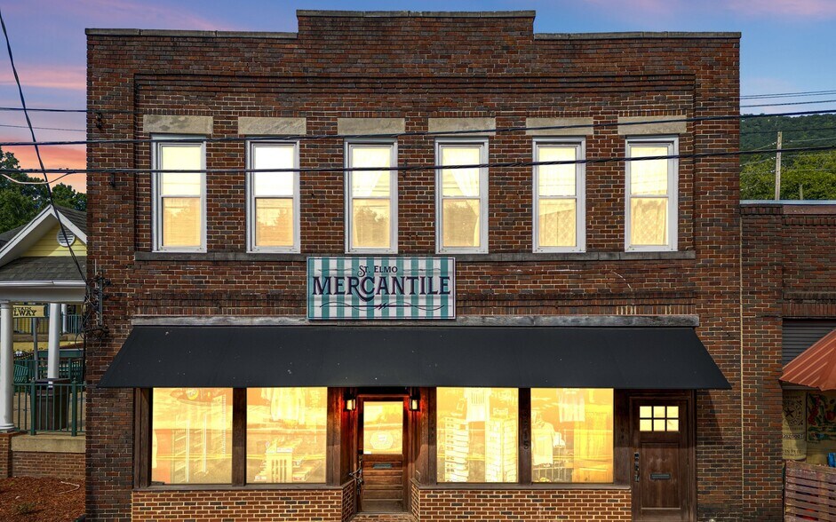 Building Photo - 3915 Saint Elmo Ave