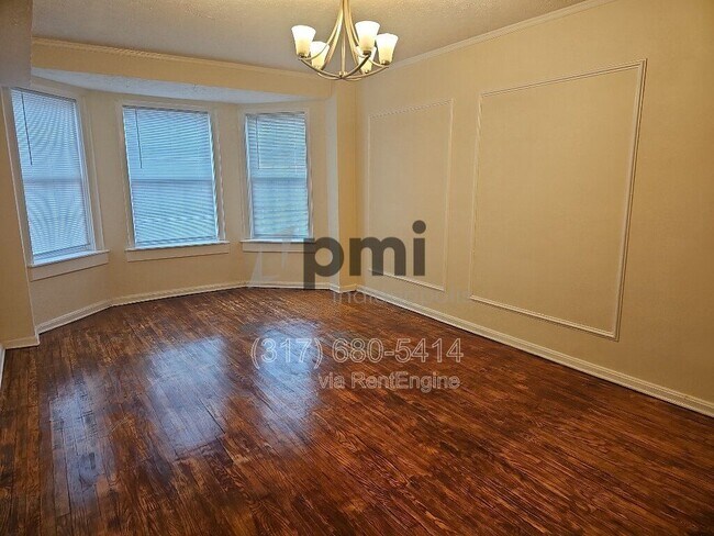 Building Photo - 1 W 28th St