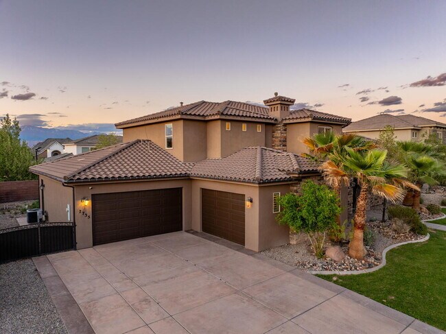 Building Photo - 6 Bed, 4 Bath with RV Parking and No HOA in Sycamore — Available Now!