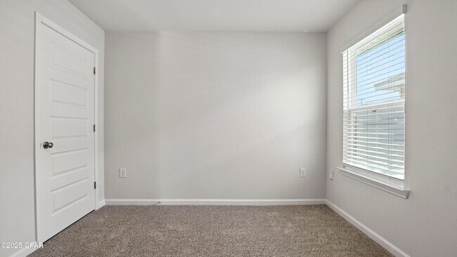 Building Photo - 6488 Slabinski Ln
