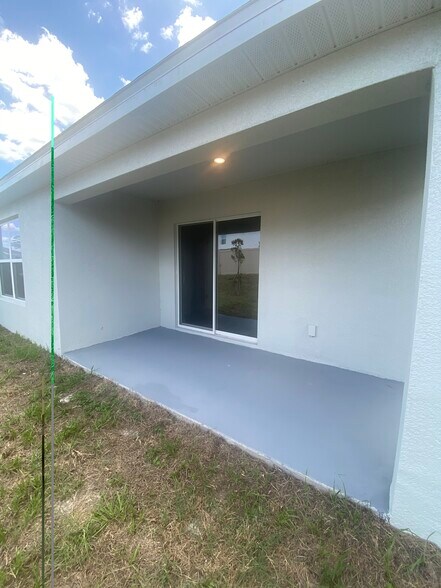 Building Photo - 11519 Memorial Dr