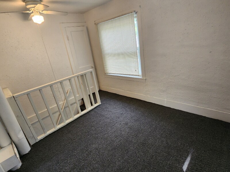 Building Photo - 612 6th St SW
