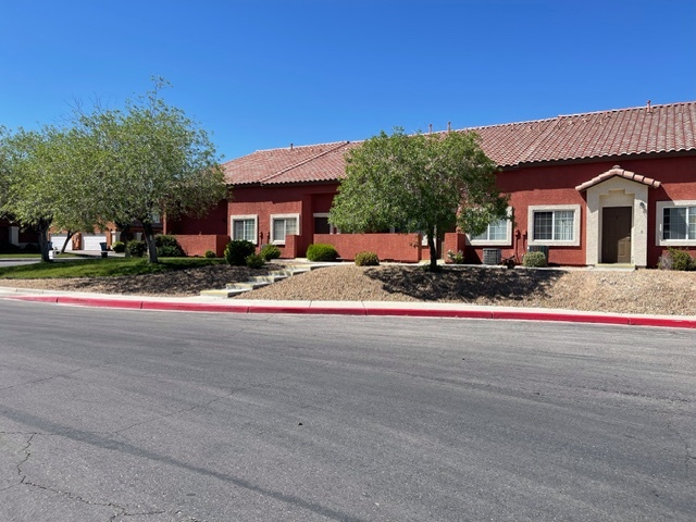 Primary Photo - Shadow Ridge Townhomes