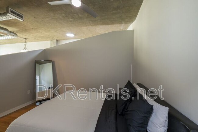 Building Photo - 943 Peachtree St NE