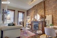 Building Photo - 114 W 76th St