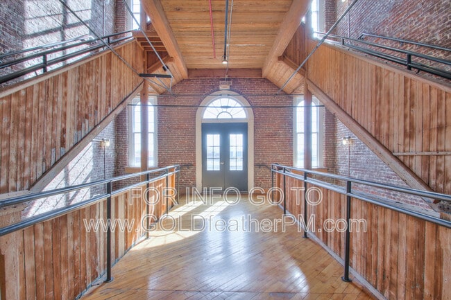 Building Photo - 1400 Rosa L Parks Blvd