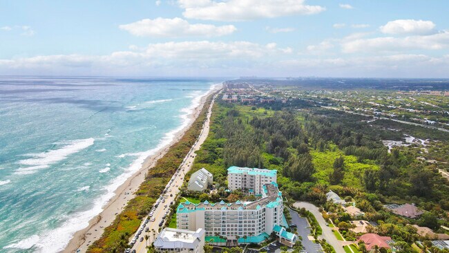 Building Photo - 2000 Jimmy Buffett Mem Hwy