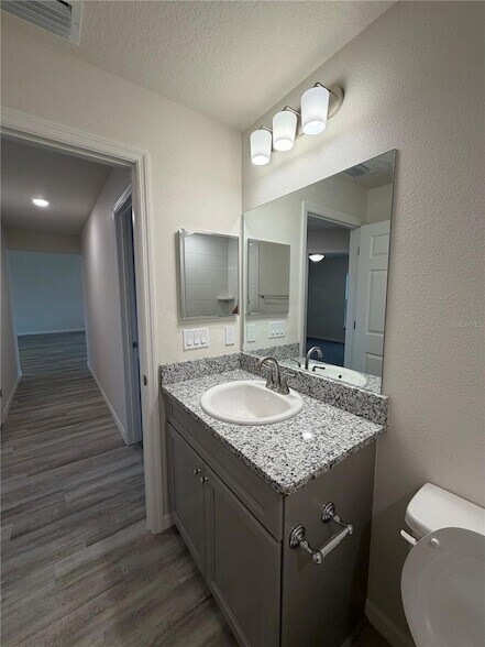 Building Photo - 678 Walkertown Dr