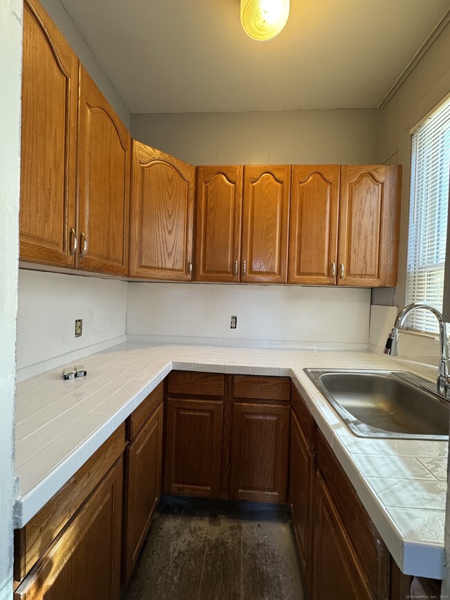 Building Photo - 50 Platt St