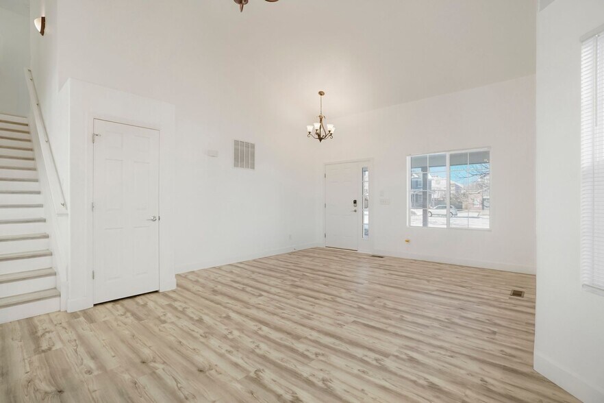 Building Photo - 11886 Trail Ct