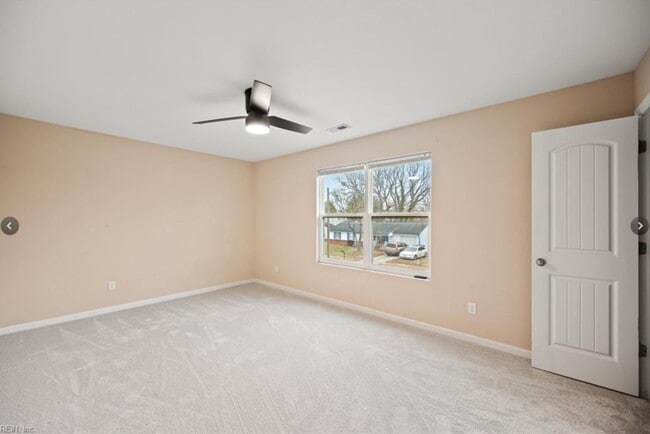 Building Photo - mubarak room 1