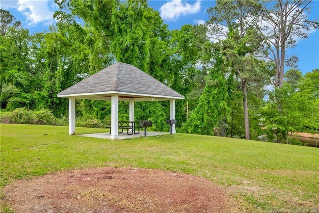 Building Photo - 3BD 2Bath Condo