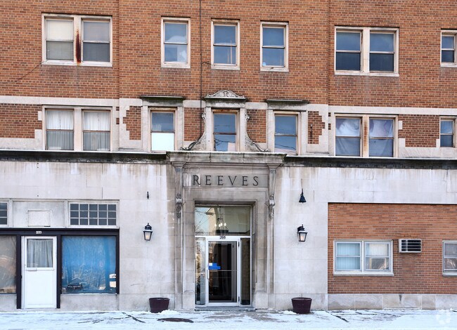 Entrance - Reeves Apartments