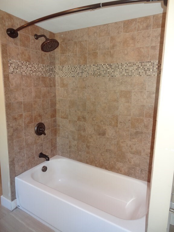 Building Photo - 78 Main St