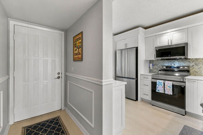 Building Photo - 601 Seafarer Cir