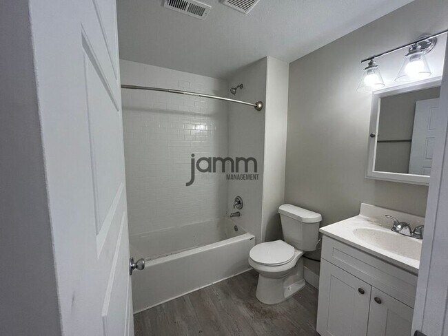 Building Photo - 1966 Randall Rd