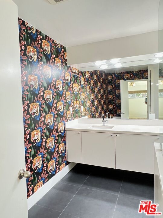Building Photo - 3609 Sapphire Dr
