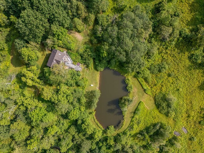 Building Photo - 1087 State Rd